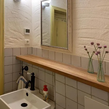 Little Vintage Apartment